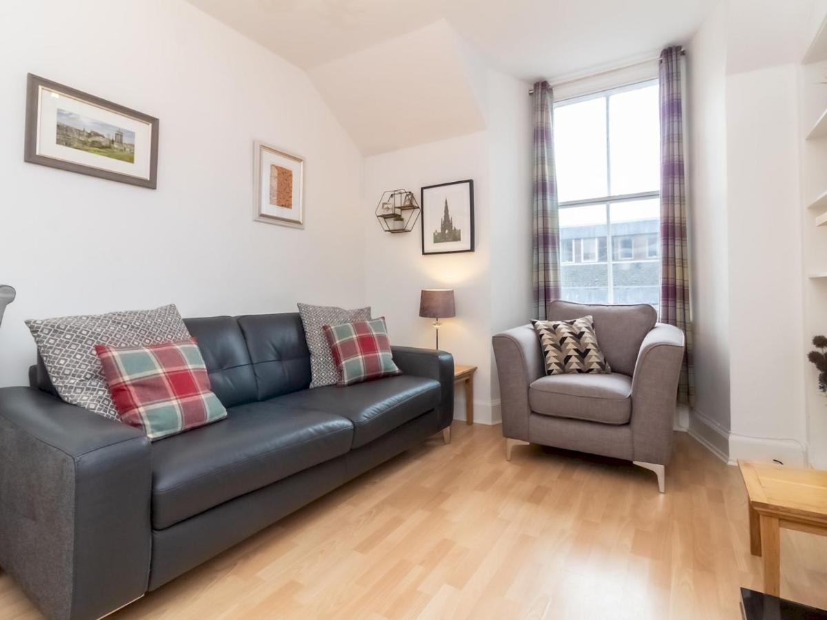 Bright And Cosy Flat At The Heart Of The Old Town Apartment เอดินบะระ ภายนอก รูปภาพ